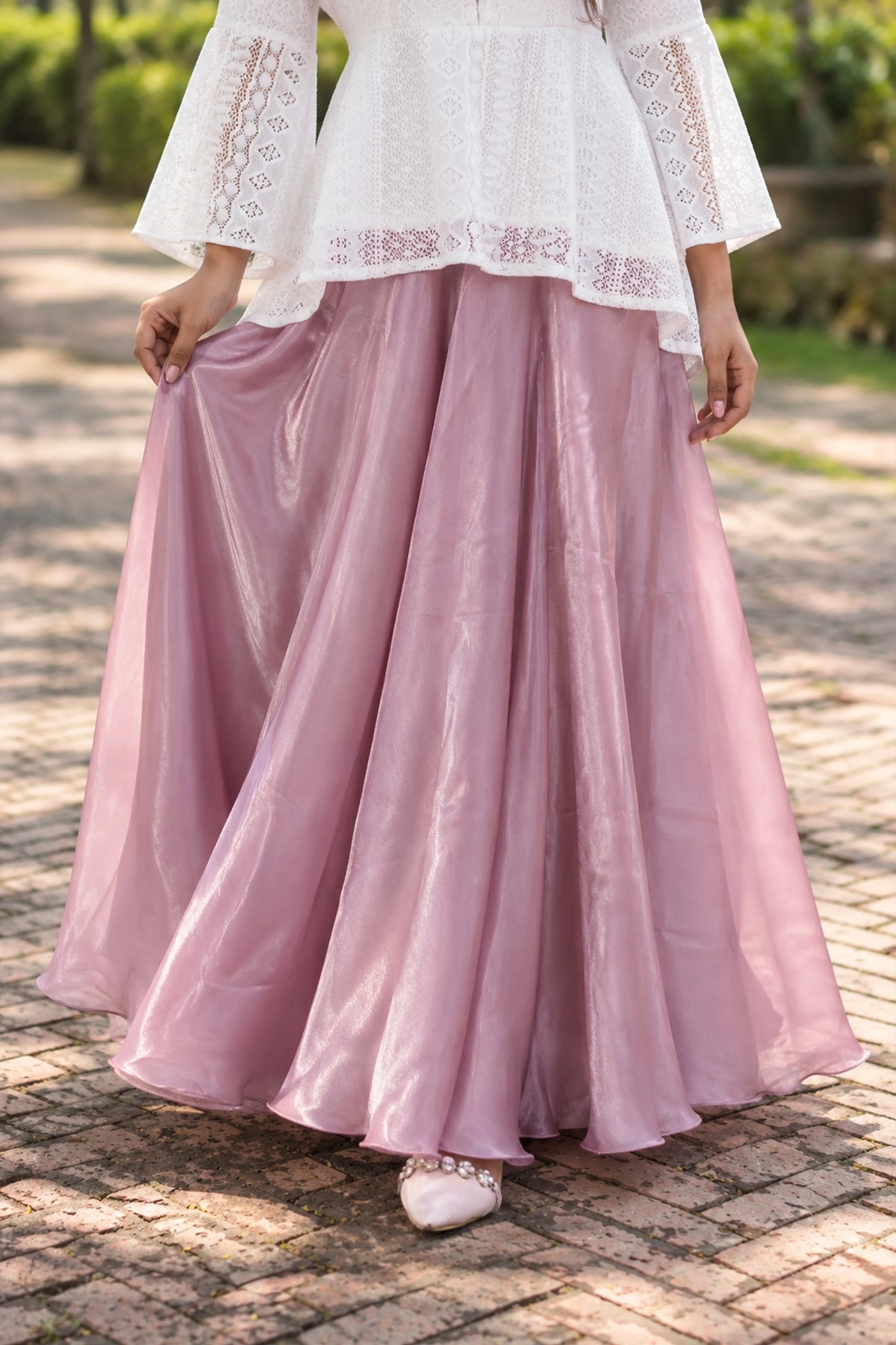 Showstopper Soft Bloom skirt set 0926 000589