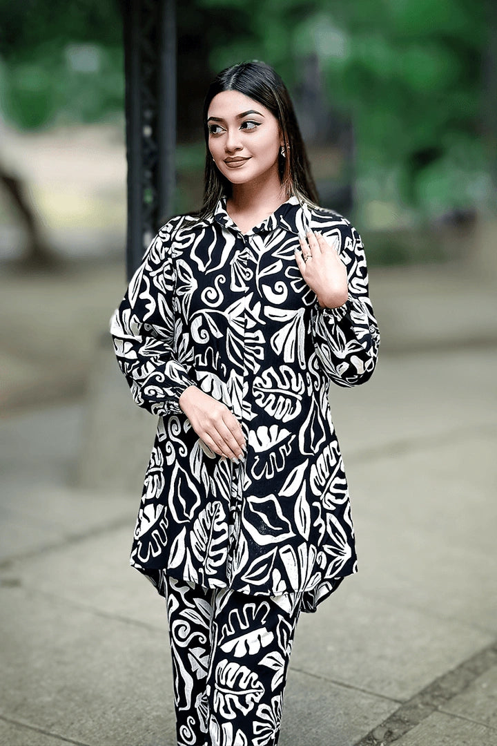 Showstopper Noir Leaf Loose Fitted Co-ord Set 1224 000367