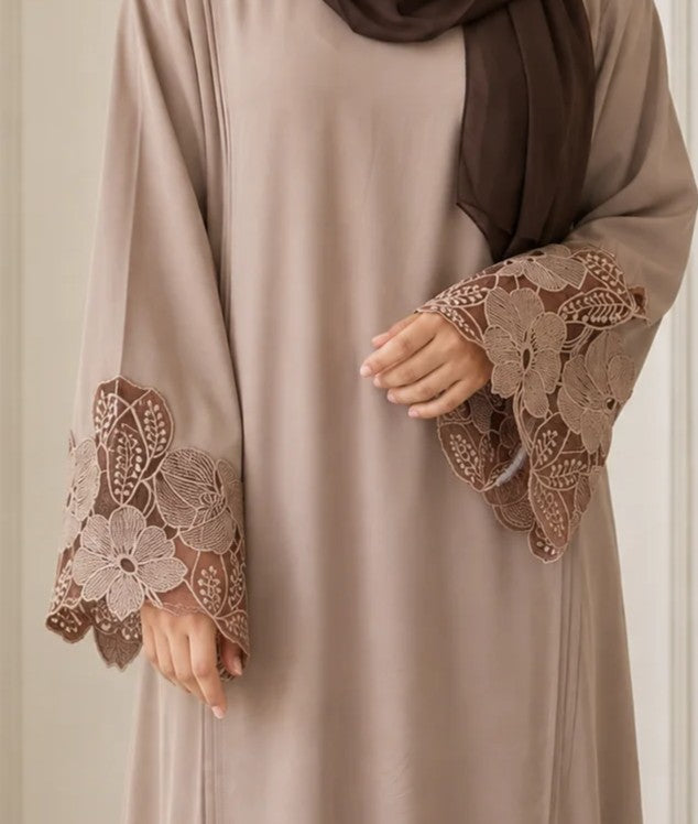 Hiba Cocoa Floral Cuff Abaya 0726 000554
