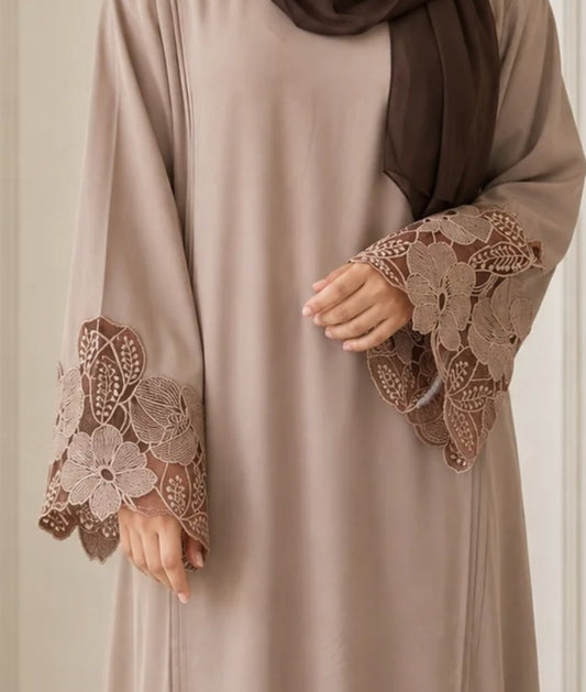 Hiba Cocoa Floral Cuff Abaya 0726 000554